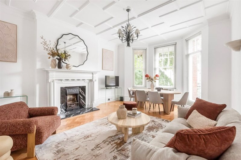 Abbotsbury Road, W14, London, W14